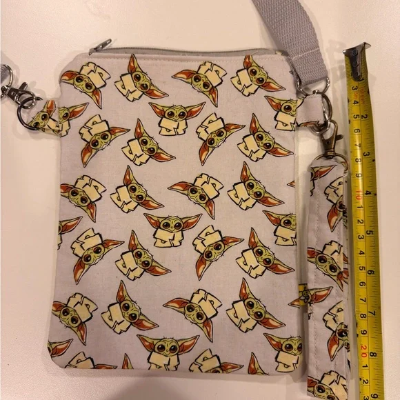 Cute Grogu Crossbody Bag or Kindle Cover - Picture 3 of 4
